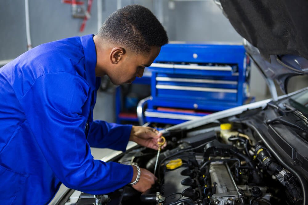 Expert engine repair in Abu Dhabi